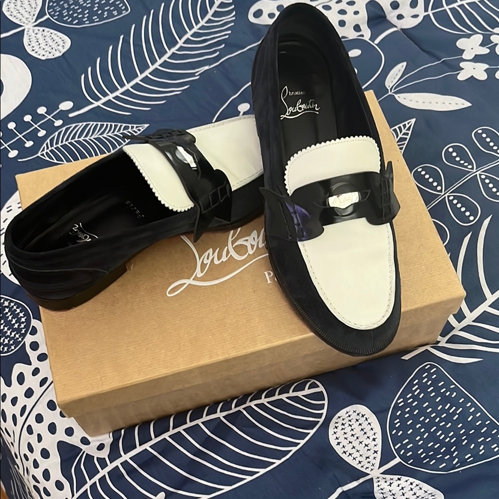 Christian Louboutin, almost NEW!
